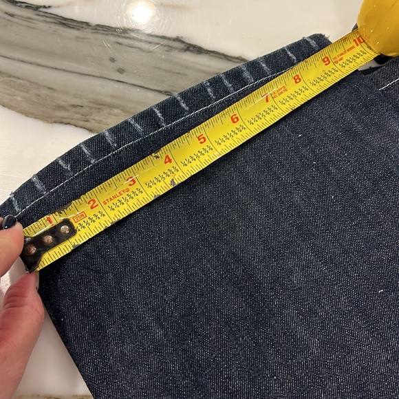 Guess Dark Wash Foxy Flare Denim-sz 31 - Picture 3 of 15